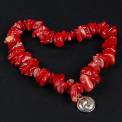 Rood Koraal met Yin en Yanghanger