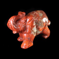 Olifant brecaited Jaspis