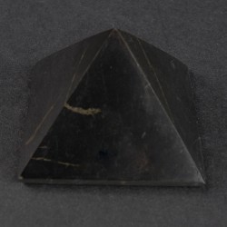 Shungiet pyramide
